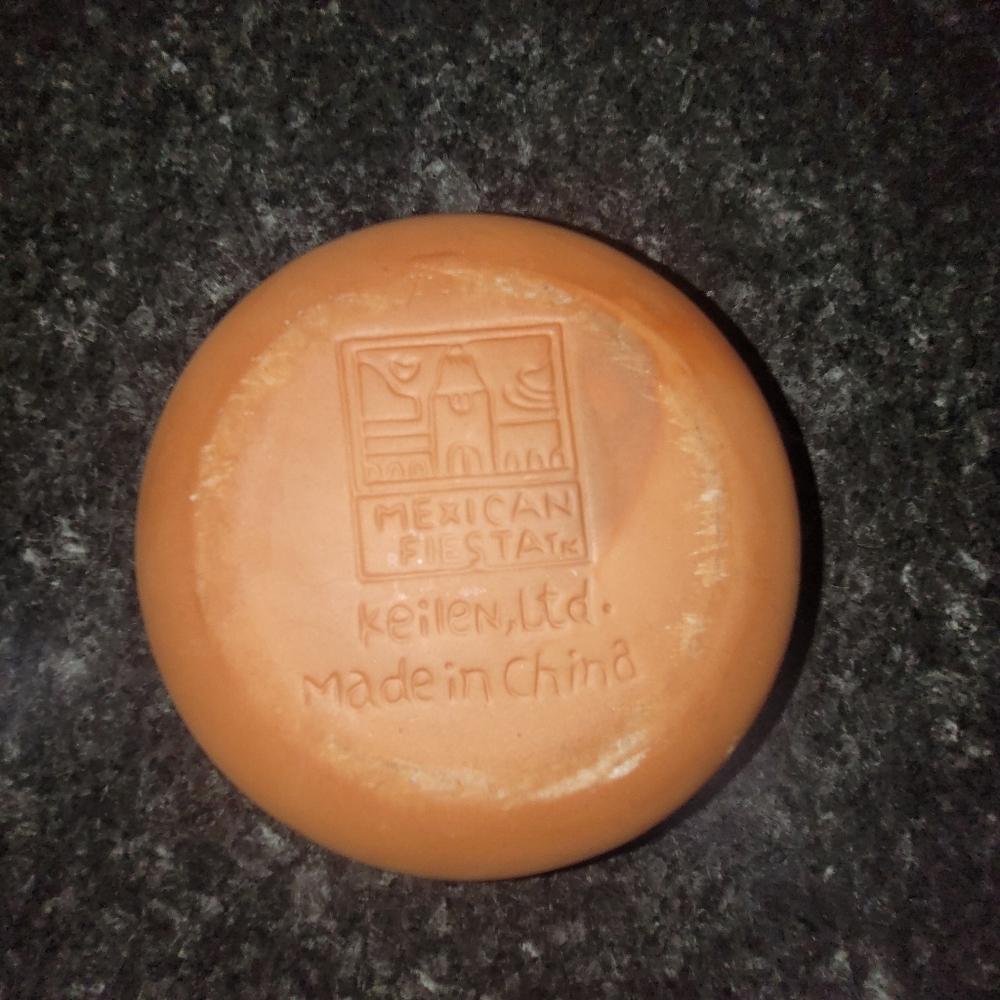 Ceramic Pot - Picture 2 of 3